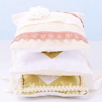 X-Sybeskrivning – ringkudde för vigseln