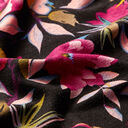 Viskosjersey Vackra blommor – svart/violett, 