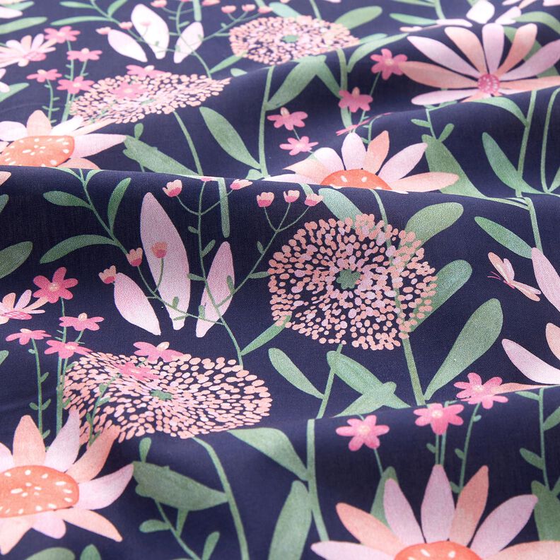 Bomullspoplin Stora ängsblommor Digitaltryck | Poppy Fabrics – nattblå,  image number 2