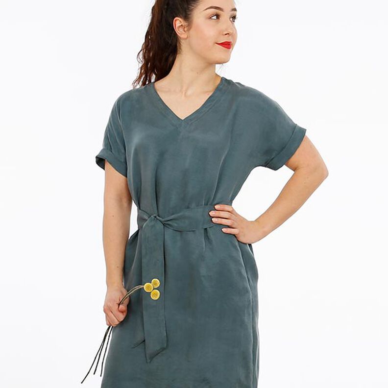 FRAU VIKKI - ledig klänning med V-ringning och skärp, Studio Schnittreif | XS - XXL,  image number 2