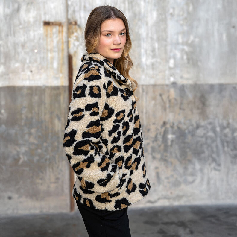 sherpa teddyplysch leopardmönster – mandel/svart,  image number 6