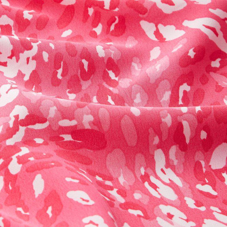 crêpetyg abstrakt leopardmönster – intensiv rosa,  image number 2
