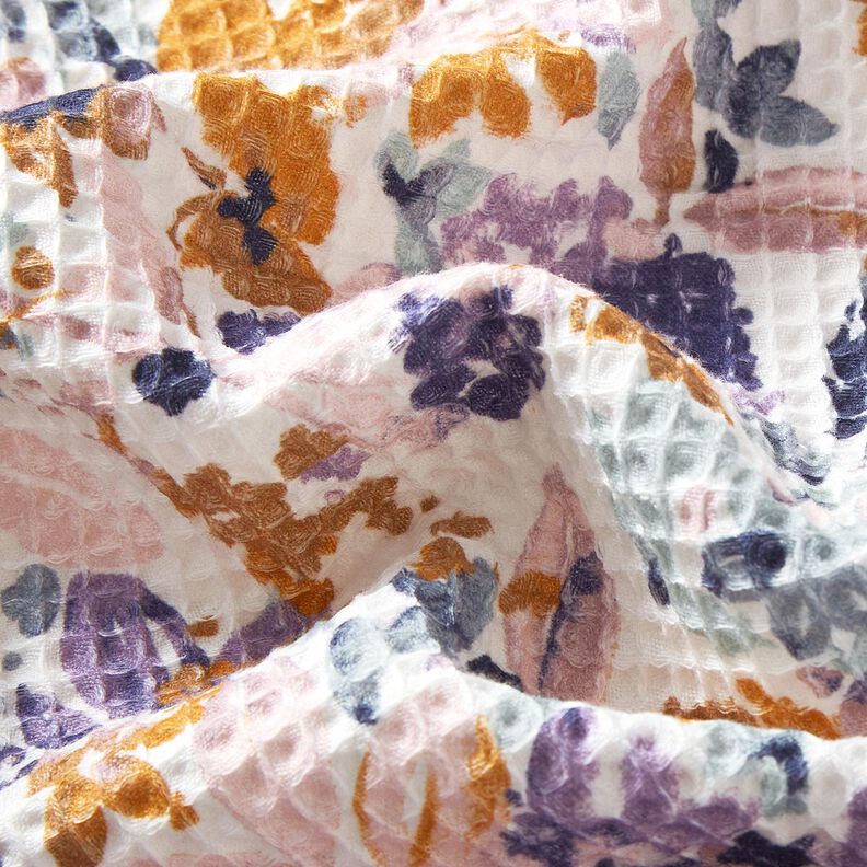 Våffelpiké akvarellblommor | Poppy Fabrics – vit/lavender, image number 2